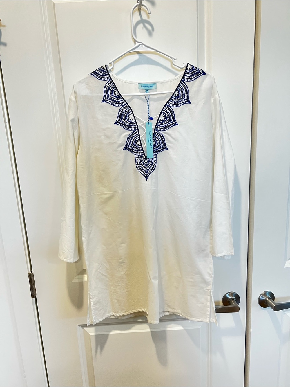 NWT Ellen Weaver 100% Cotton Swim Cover White  with Navy Blue Embroidered V-Neck